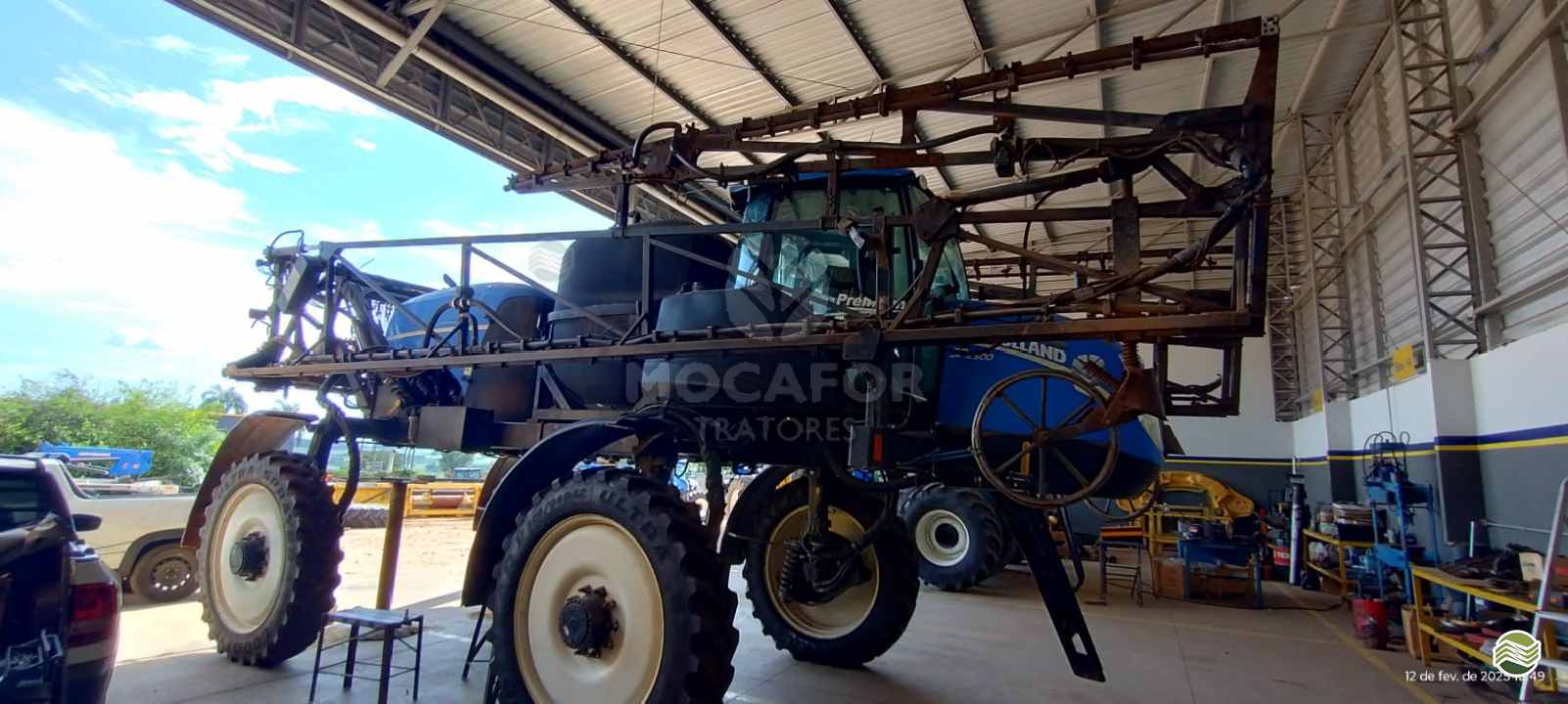 PULVERIZADOR NEW HOLLAND DEFENSOR SP2500 Tração 4x4 Mocafor - New Holland MOCOCA SÃO PAULO SP